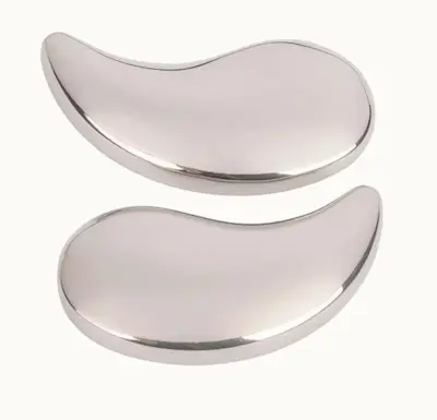 Eye patches i metall.