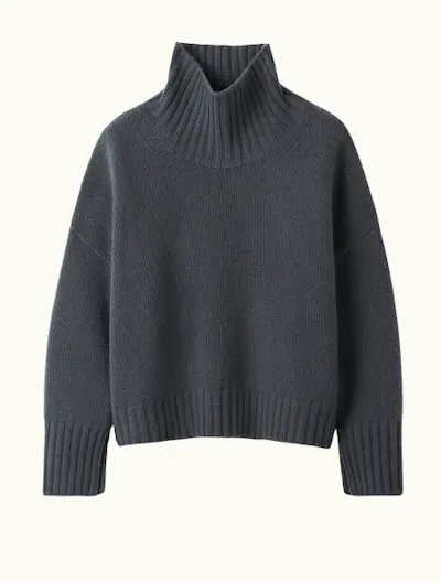 Mörkgrå polotröja från Soft goat.