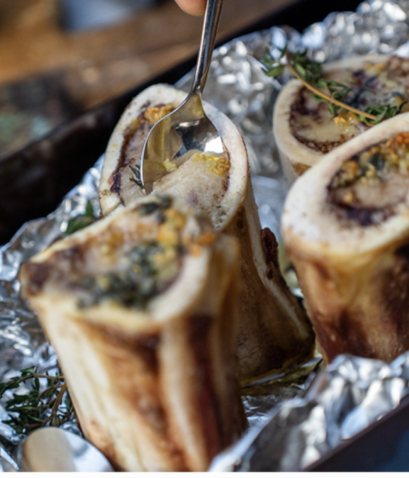 Bild på benmärk som fyllt med kryddor.