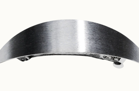 SIlverfärgat hårspänne i oval form från Glitter,