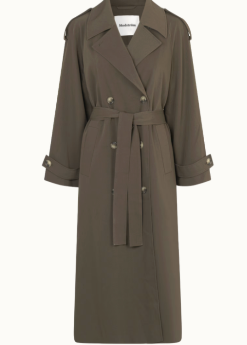 Mörkbrun trenchcoat i lång modell från Modströms.